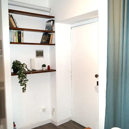 House Naviglio Quattro Apartament Mediolan
