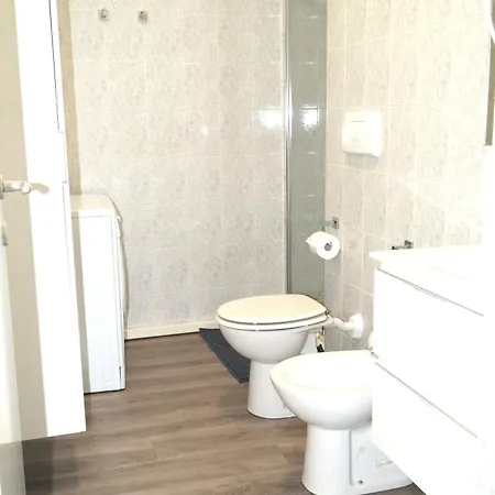 House Naviglio Quattro Apartament *