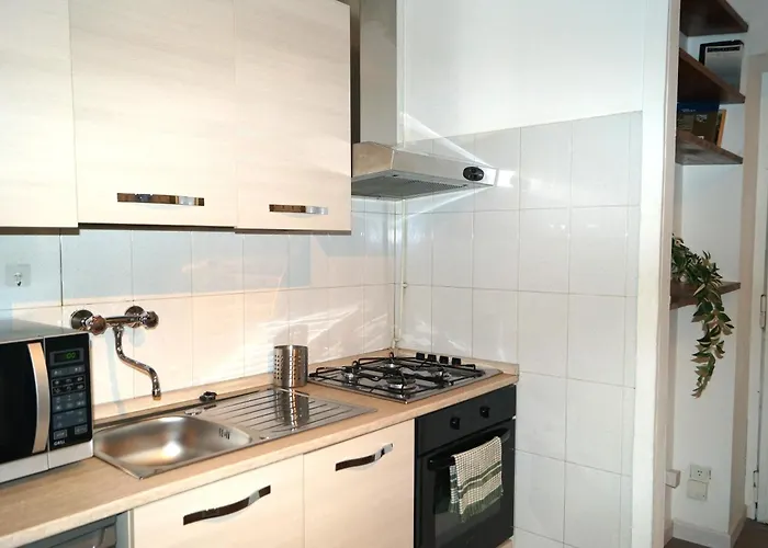 Apartment House Naviglio Quattro Mailand